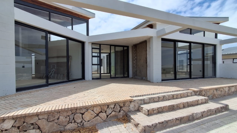 3 Bedroom Property for Sale in Stilbaai Wes Western Cape